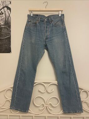 Vintage men's Levi’s 501 Made In Canada jeans 32x3